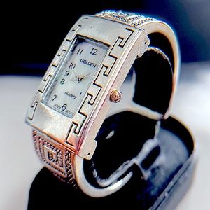 Golden Brand Ladies Quartz Silver Tone Bracelet Watch